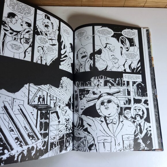 The Absence Graphic Novel Martin Stiff Hardcover 1st Edition 2014 Comic - Picture 13 of 16